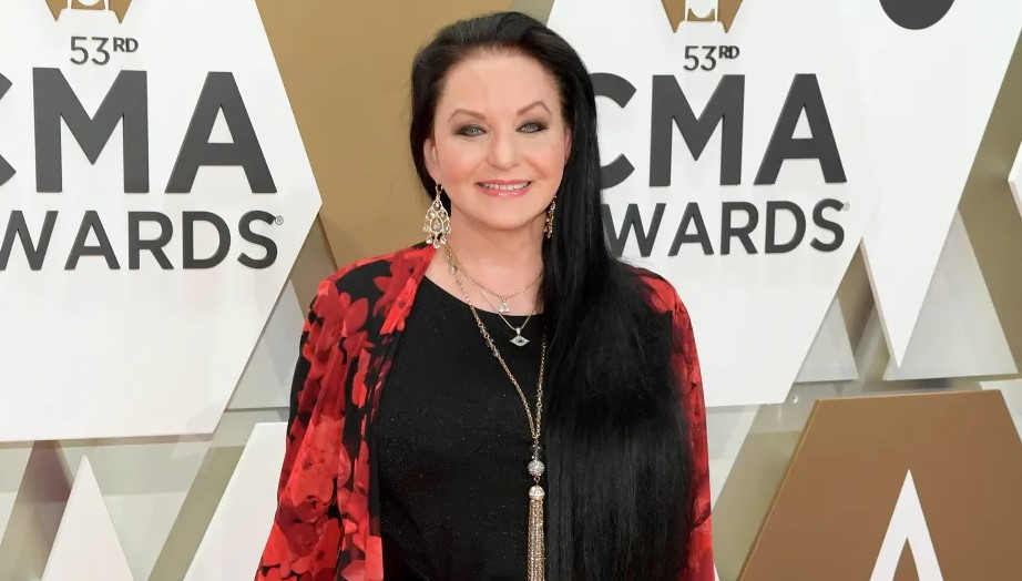 Crystal Gayle Fan Mail Address